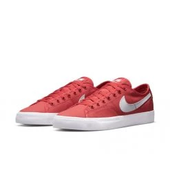 Nike SB Blazer Court