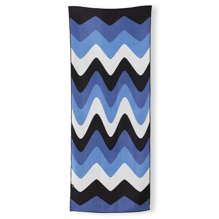 Nomadix Original Melt Towel Lifestyle 1 Nomadix Original Melt Towel Lifestyle